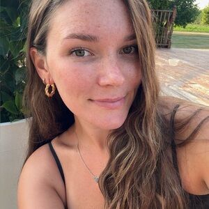 Meet your Posher, Hailey